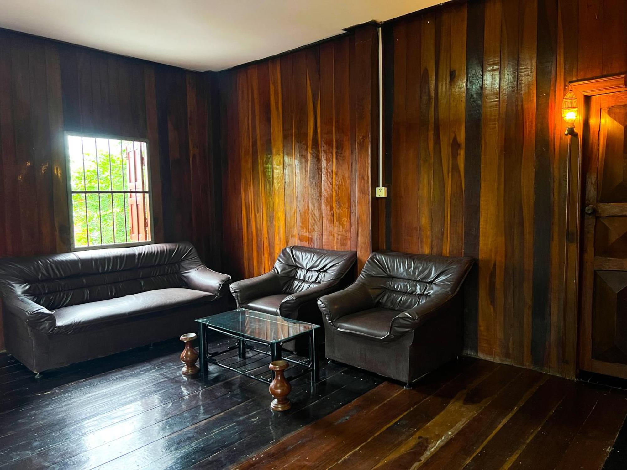 Lotus Blanc Homestay Villa Battambang Exterior foto