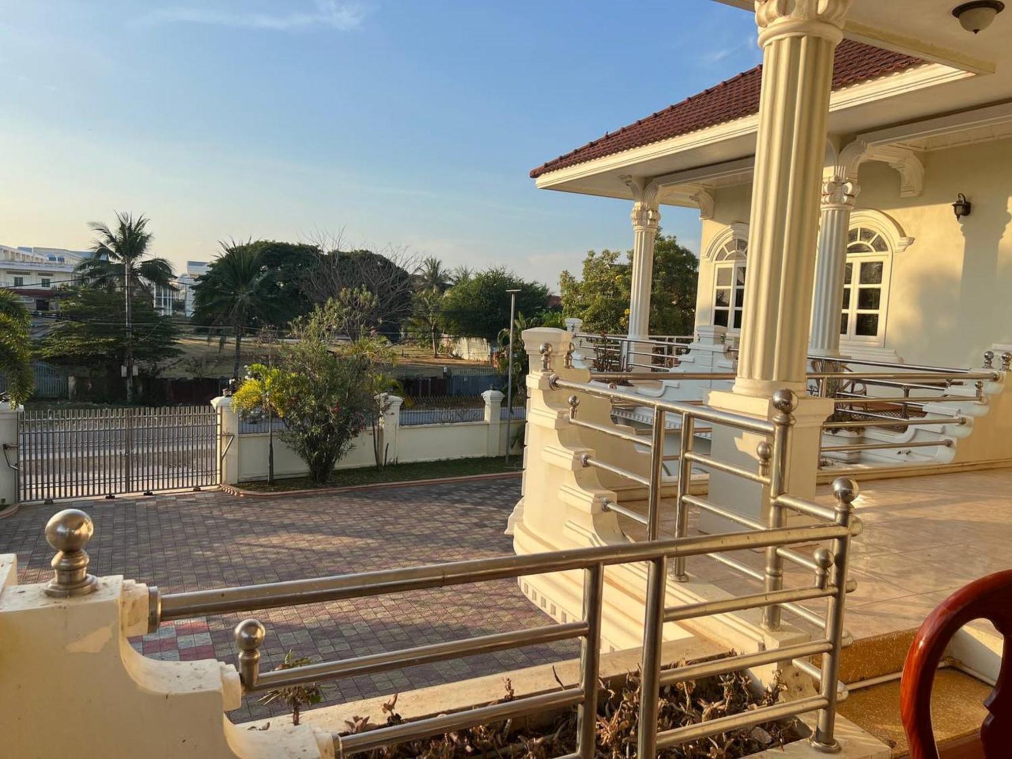Lotus Blanc Homestay Villa Battambang Exterior foto