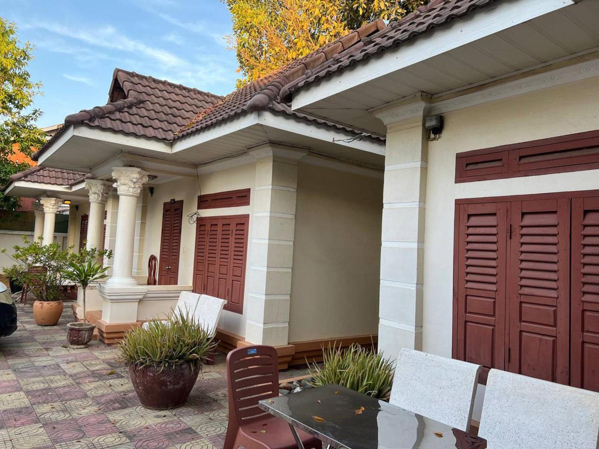 Lotus Blanc Homestay Villa Battambang Exterior foto