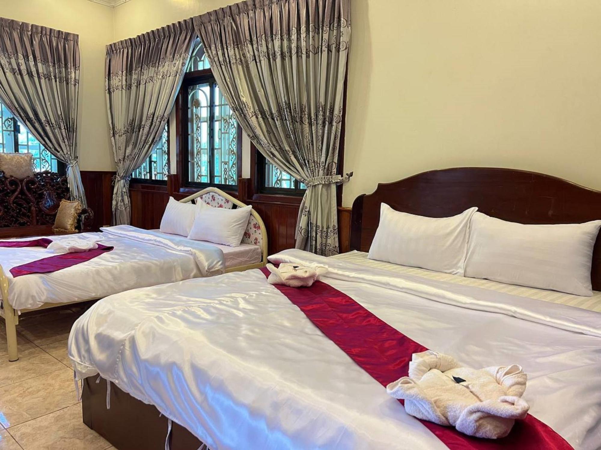 Lotus Blanc Homestay Villa Battambang Exterior foto